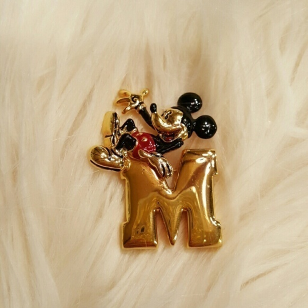 AUTHENTIC DISNEY MICKEY MOUSE‎ BROOCH